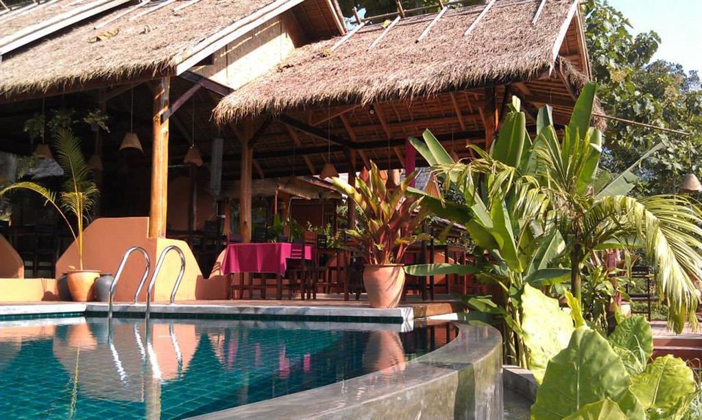 Mandala Ou Resort Нонгкио Экстерьер фото